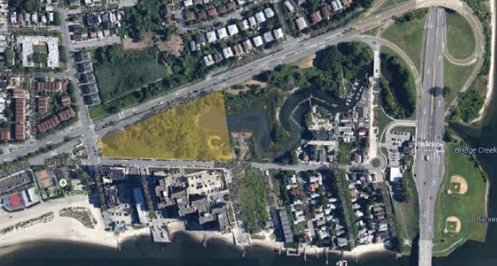 815 Seagirt Ave, Far Rockaway, NY for lease - Primary Photo - Image 2 of 5