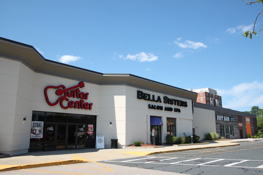 321 Speen St, Natick, MA for lease - Building Photo - Image 3 of 3