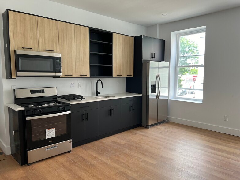 446-448 Main St, East Orange, NJ à vendre - Photo du bâtiment - Image 2 de 14