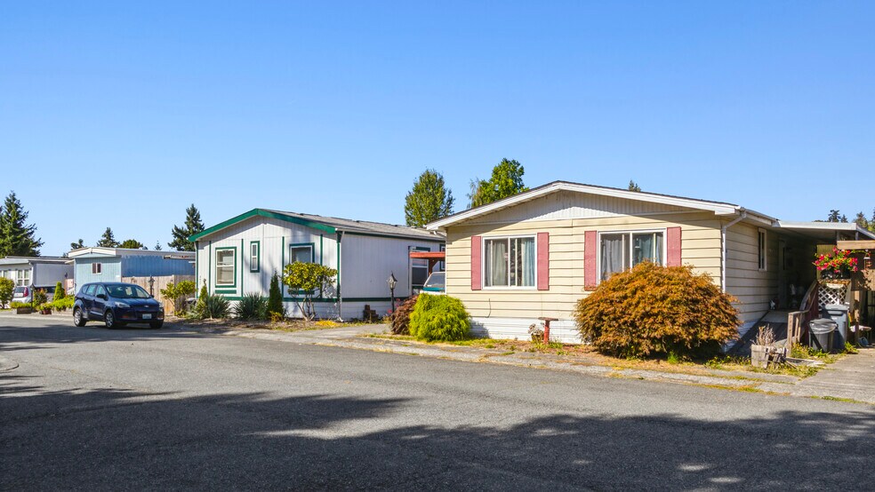 8412 38th St E, Edgewood, WA à vendre - Photo du bâtiment - Image 2 de 8