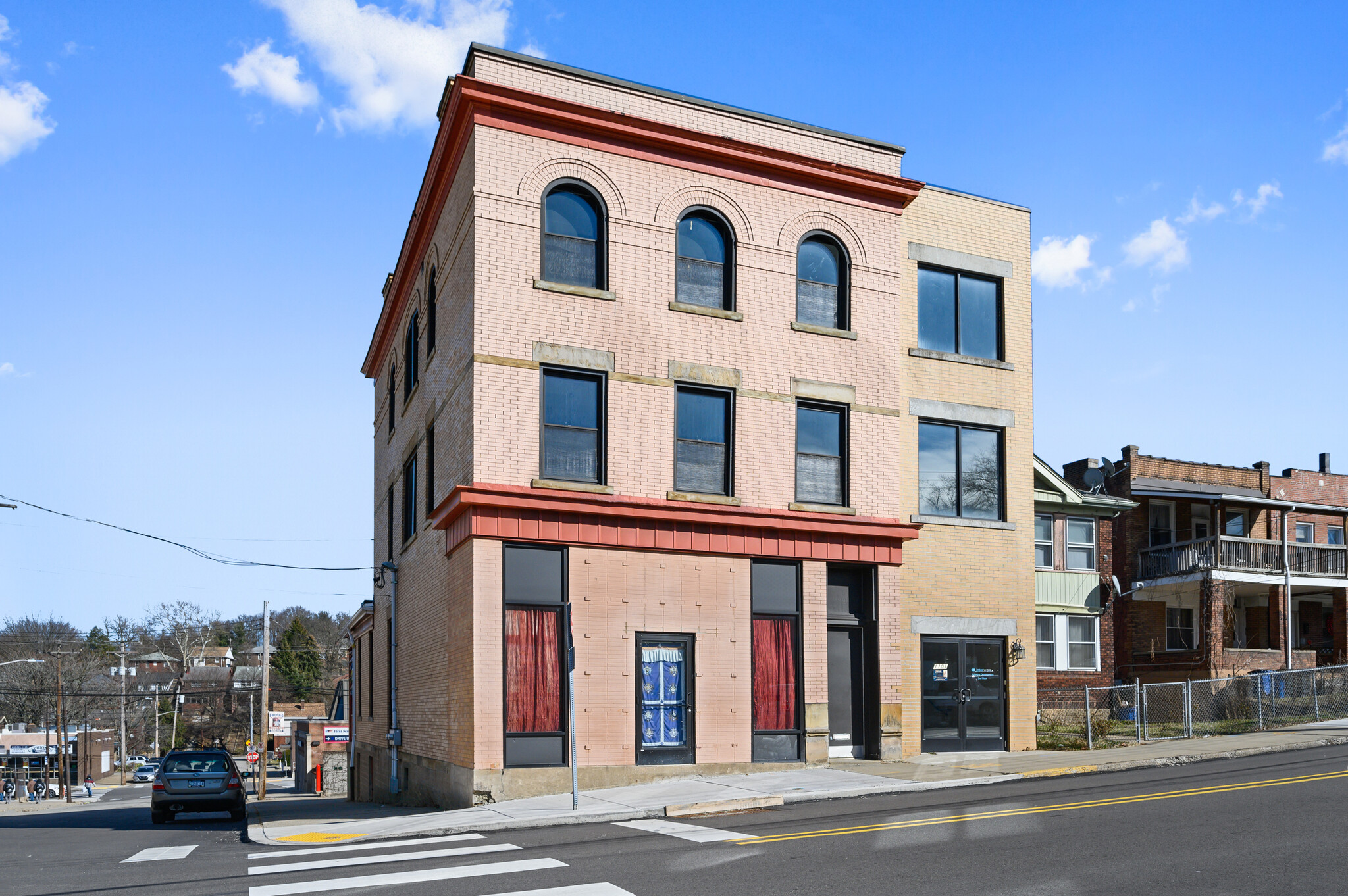 1101 Greenfield Ave, Pittsburgh, PA for sale Building Photo- Image 1 of 1