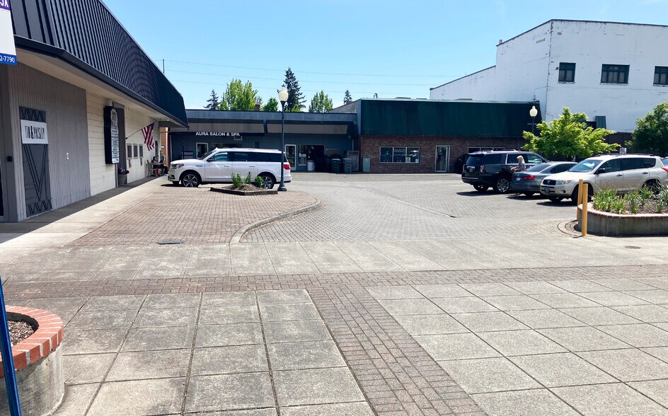 231-249 NW 2nd Ave, Canby, OR à vendre - Photo du bâtiment - Image 3 de 8