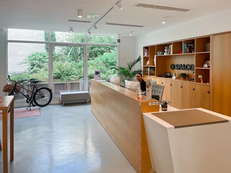 90/92 Route De La Reine, Boulogne-Billancourt for lease - Lobby - Image 3 of 16