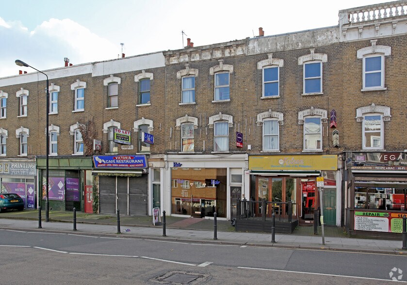 57 Lavender Rd, Londres à louer - Photo du bâtiment - Image 2 de 3