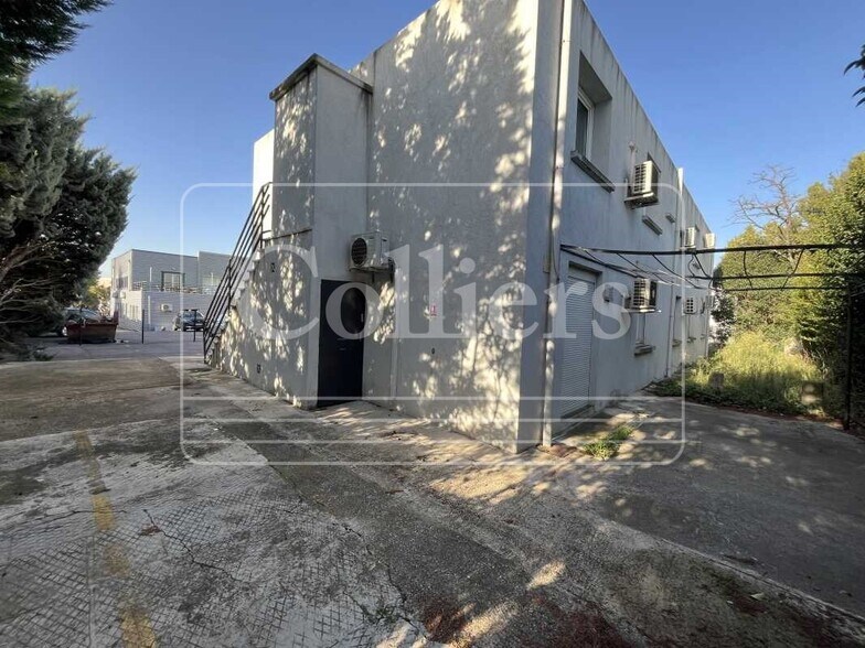 795 Rue André Ampère, Aix-en-Provence à louer - Photo du bâtiment - Image 3 de 14