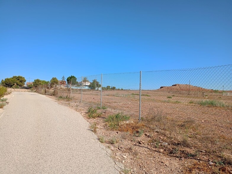 Industrial in Murcia for lease - Building Photo - Image 2 of 8