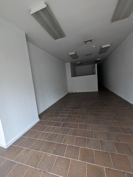 3513 John F Kennedy Blvd, Jersey City, NJ à vendre - Photo intérieure - Image 2 de 4