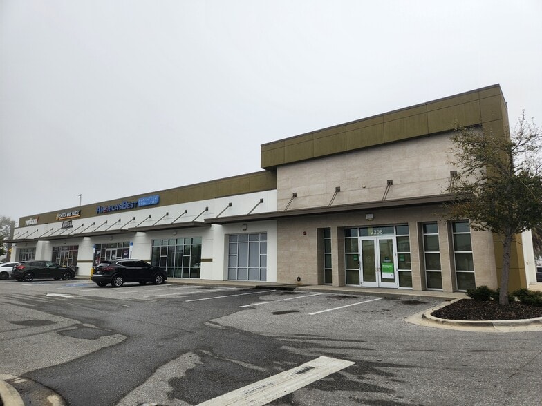 6901 22nd St N, Saint Petersburg, FL for lease - Primary Photo - Image 1 of 6