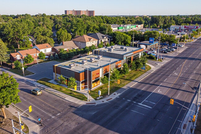 Plus de détails pour 1445 Merivale Rd, Ottawa, ON - Commerce de détail à louer