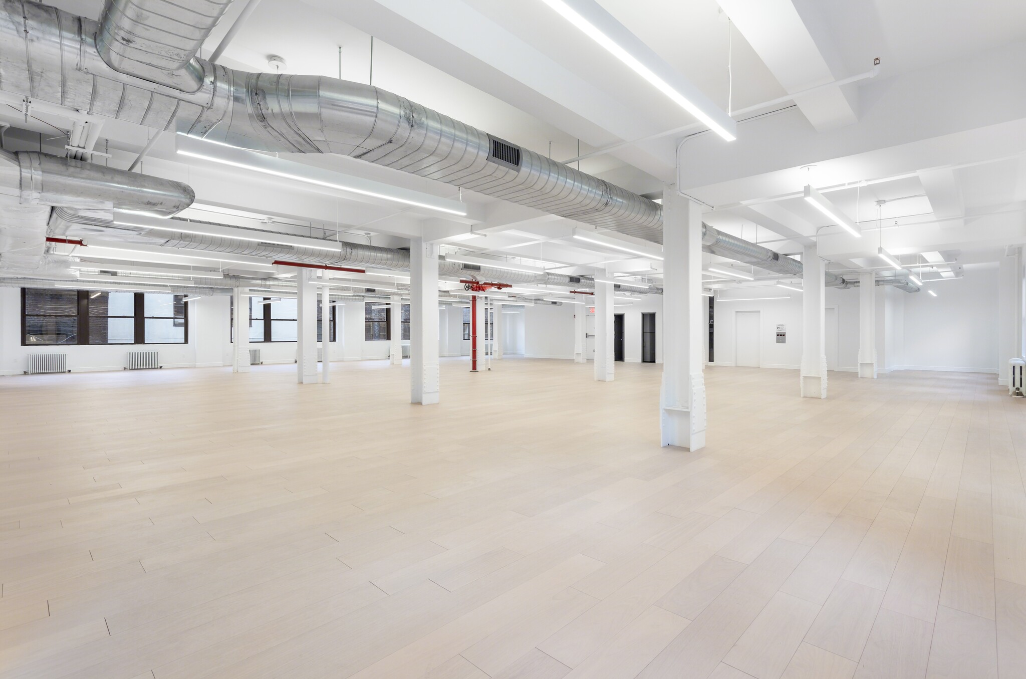 253 W 35th St, New York, NY for lease Interior Photo- Image 1 of 14