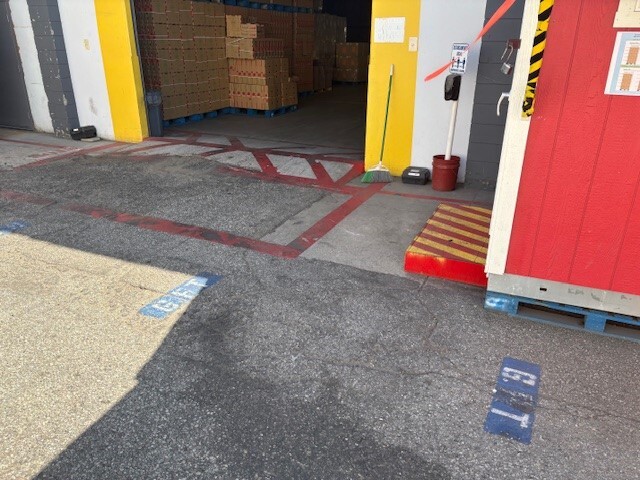 1115 Mercantile St, Oxnard, CA for lease - Building Photo - Image 3 of 8