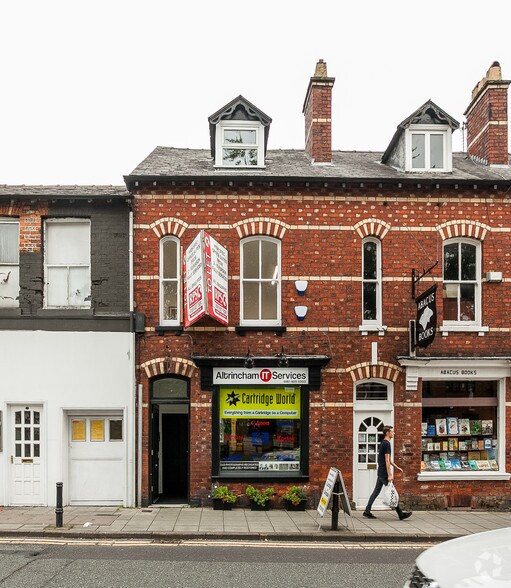 26 Regent Rd, Altrincham à louer - Photo principale - Image 1 de 3