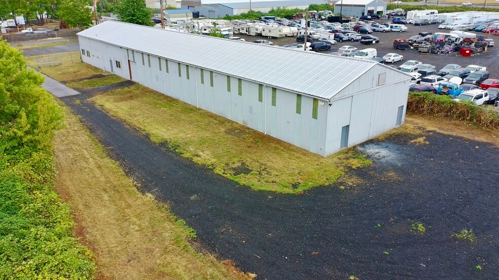 4233 NE 147th Ave, Portland, OR for lease - Building Photo - Image 1 of 15