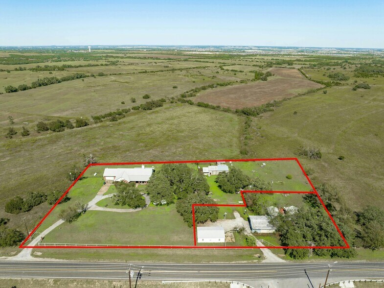 14410 Hero Way W, Leander, TX à vendre - Photo du bâtiment - Image 1 de 42