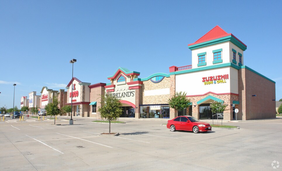 2041 N Highway 287 N, Mansfield, TX à louer - Photo du bâtiment - Image 1 de 6