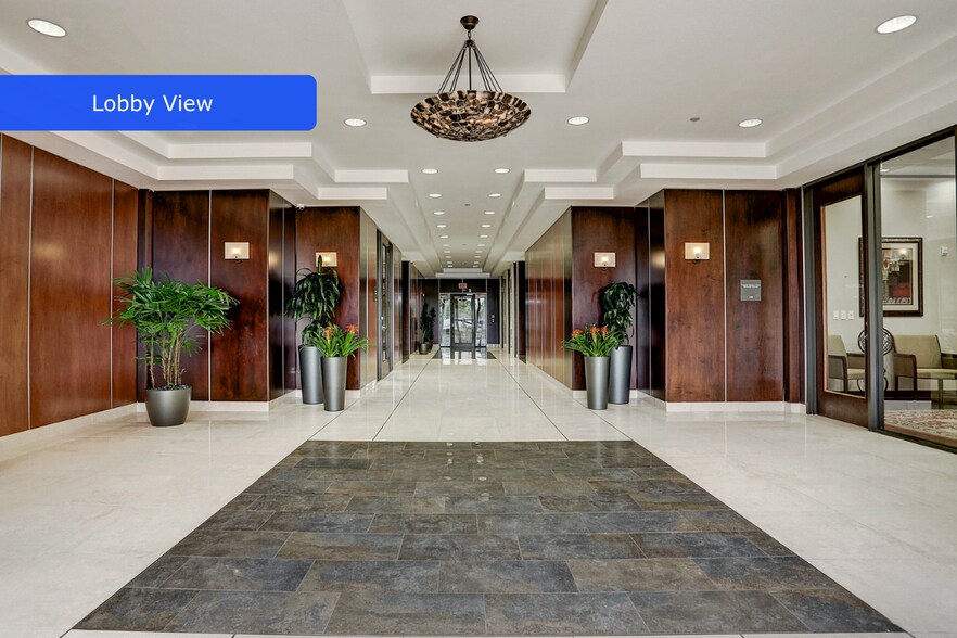 14140 Southwest Fwy, Sugar Land, TX à louer - Photo du bâtiment - Image 3 de 6