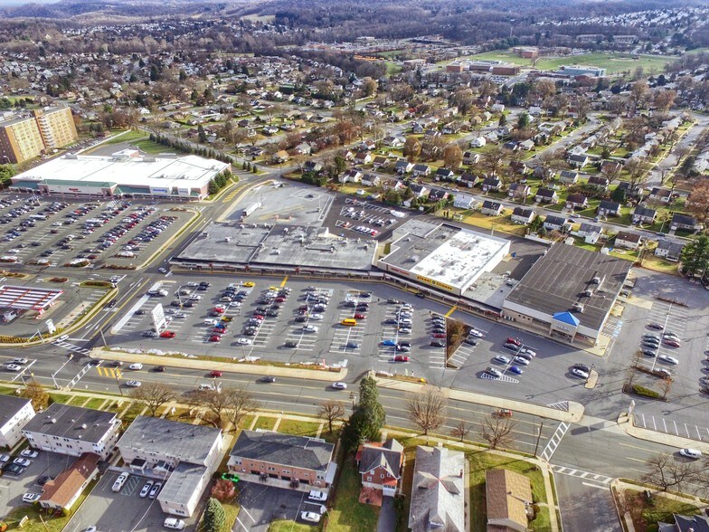 506-538 E Lancaster Ave, Shillington, PA for sale - Building Photo - Image 1 of 1