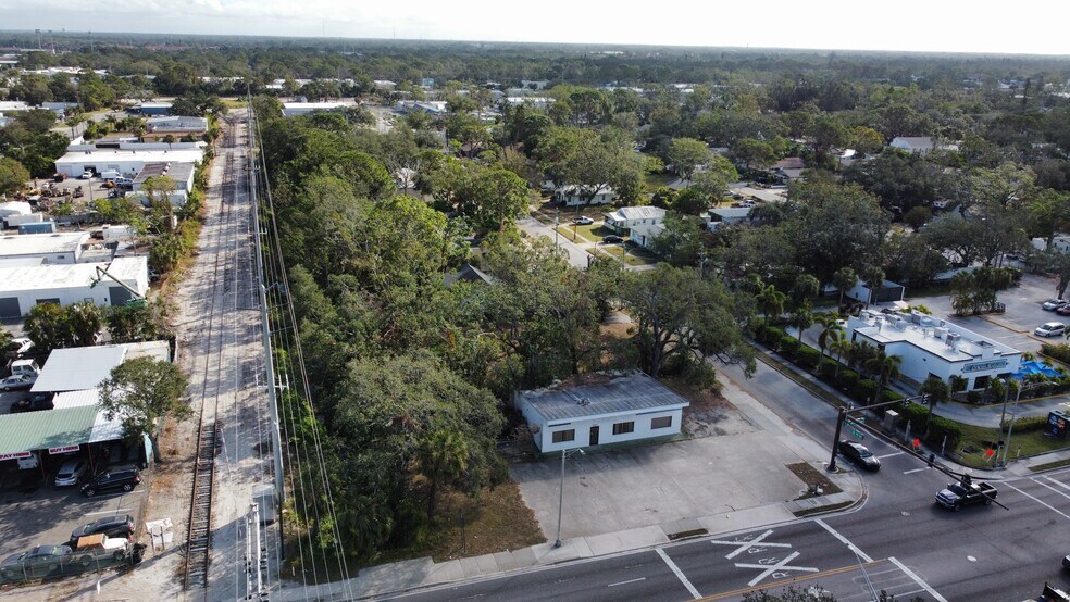 1000 N Washington Blvd, Sarasota, FL à vendre - Photo principale - Image 1 de 12
