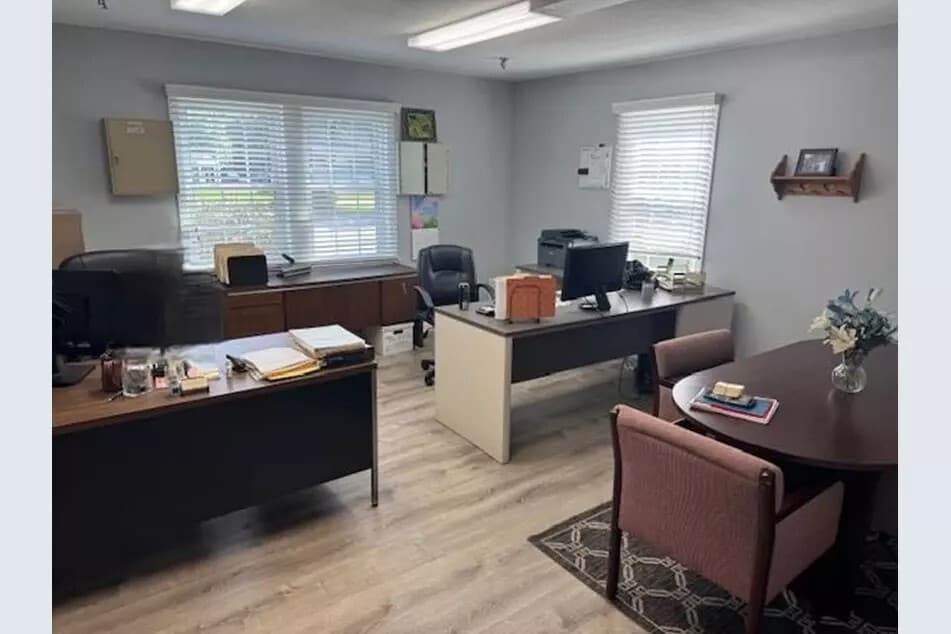 800 Park Ave, Keene, NH for lease Interior Photo- Image 1 of 4