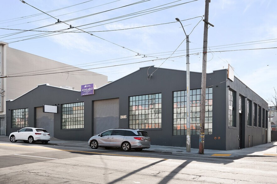 2435-2445 16th St, San Francisco, CA à louer - Photo du bâtiment - Image 2 de 23