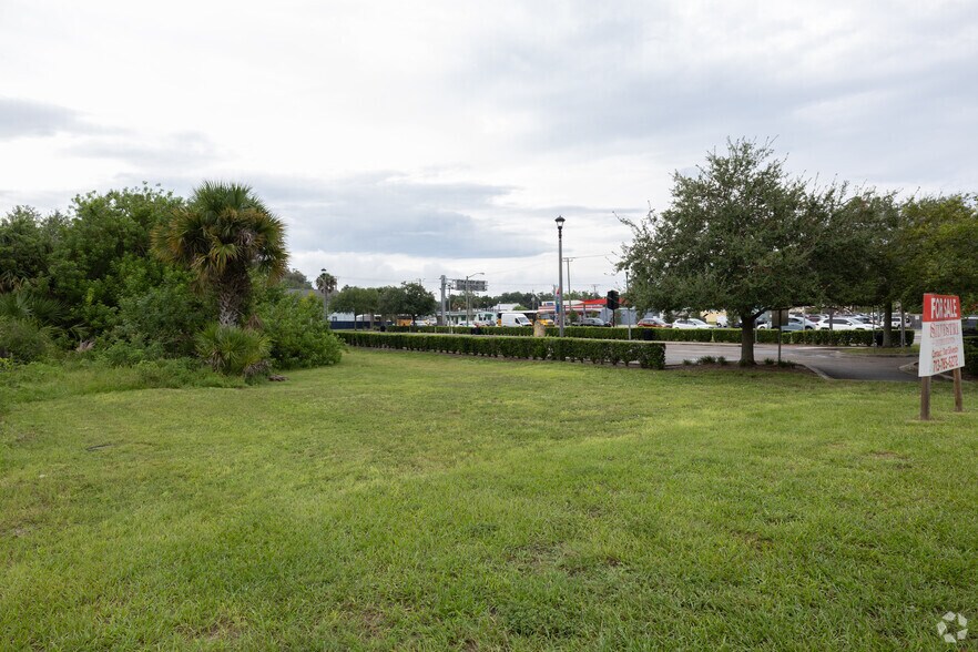S Dixie Freeway St, New Smyrna Beach, FL à vendre - Photo principale - Image 1 de 1