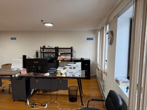 75-52 113th St, Forest Hills, NY à louer Photo intérieure- Image 2 de 8