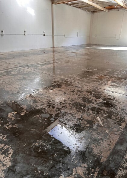 16301-16335 Piuma Ave, Cerritos, CA for lease - Interior Photo - Image 2 of 5