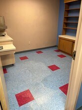 2011 E Houston St, San Antonio, TX for lease Building Photo- Image 1 of 5