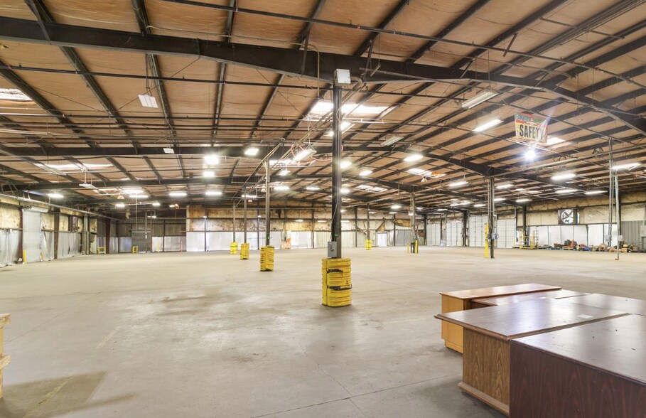23 Industrial Park Dr, Lugoff, SC à vendre - Photo du bâtiment - Image 3 de 12