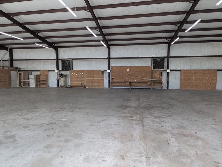 9755 S. R. Florida 121 S, Macclenny, FL à louer - Photo du bâtiment - Image 3 de 37
