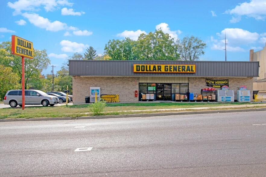 421 Broadway St, Mount Vernon, IL à vendre - Photo du bâtiment - Image 2 de 7