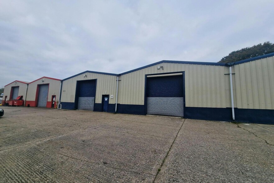 Lasham, Lasham for lease - Building Photo - Image 1 of 5