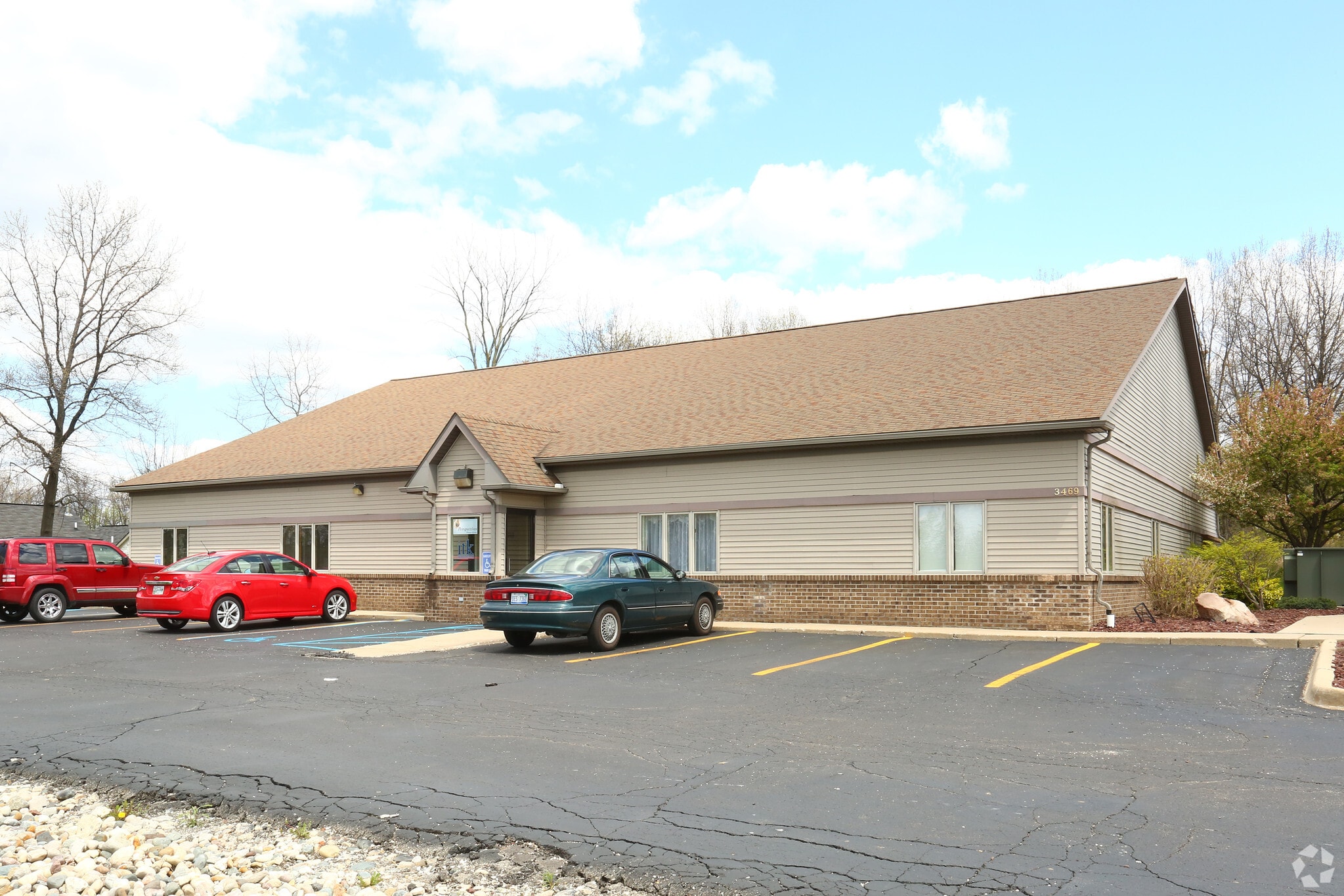 3471 E Grand River Ave, Howell, MI for lease Primary Photo- Image 1 of 21