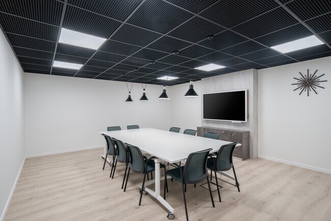 Plus de détails pour 3162 S White Rd, San Jose, CA - Coworking à louer