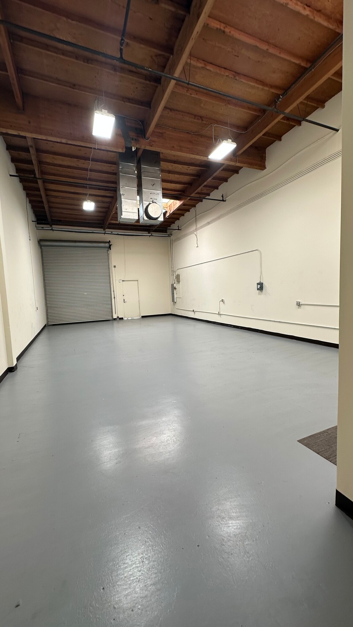 9253 Hermosa Ave, Rancho Cucamonga, CA à louer Photo intérieure- Image 1 de 7