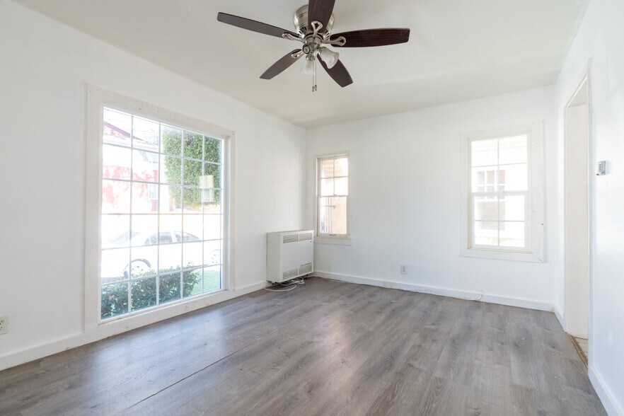 1832 Lansdowne Ave, Los Angeles, CA à vendre - Photo du bâtiment - Image 3 de 8