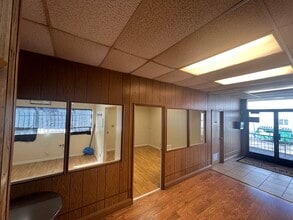 91-97 W Main St, Woodland, CA à louer Photo du bâtiment- Image 2 de 9