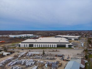 141 Boul Bellerose O, Laval, QC - AERIAL  map view - Image1