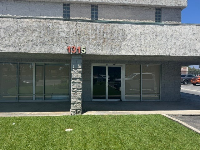 632-646 S Sunset Ave, West Covina, CA à louer Photo intérieure- Image 1 de 2