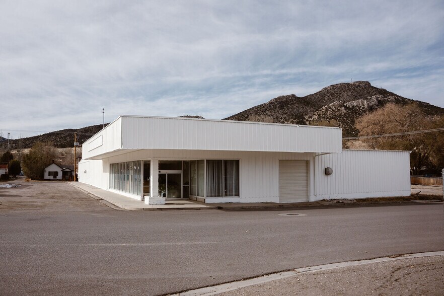 201 Ogden Ave, Ely, NV à vendre - Photo du bâtiment - Image 1 de 17