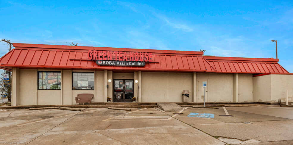 645 Harwood Rd, Bedford, TX for sale - Building Photo - Image 1 of 36