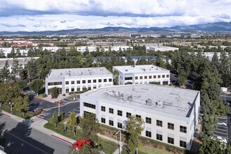 18 Bunsen, Irvine, CA - Aérien Vue de la carte