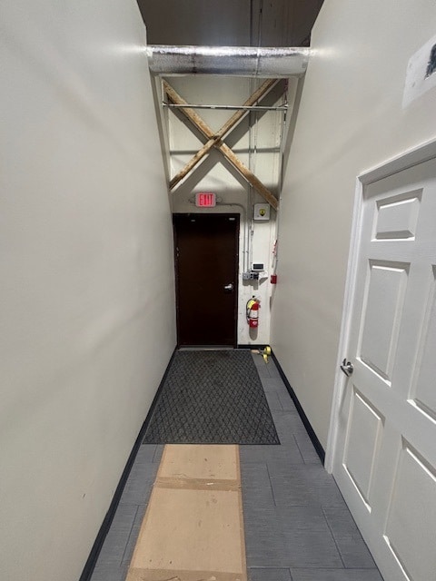 8 Timber Ln, Marlboro, NJ for lease Interior Photo- Image 1 of 13