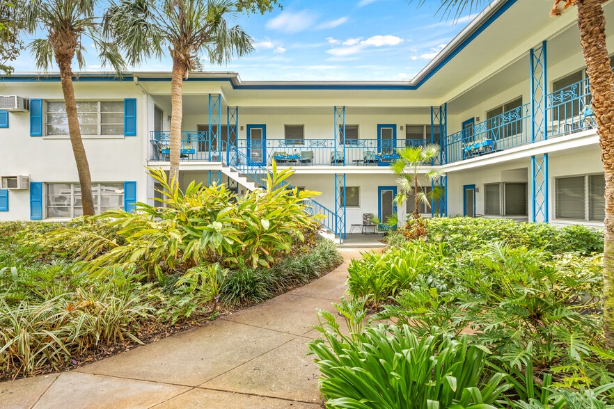 800 Beach Dr NE, Saint Petersburg, FL for sale - Building Photo - Image 3 of 12