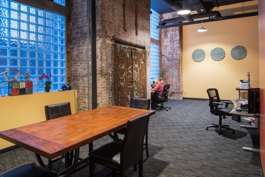 1220 W 6th St, Cleveland, OH à louer - Photo intérieure - Image 3 de 6