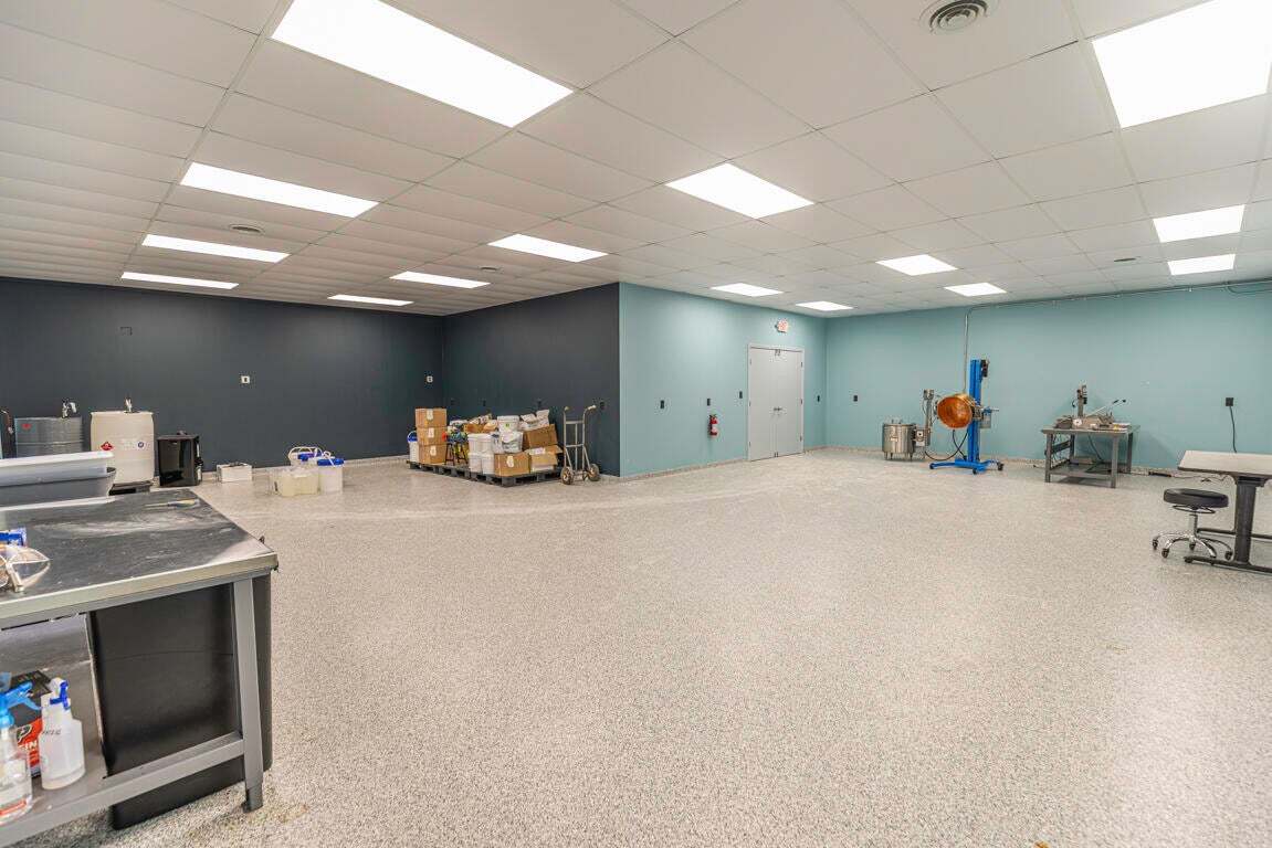 69 Freedom Pky, Hermon, ME for lease Building Photo- Image 1 of 26