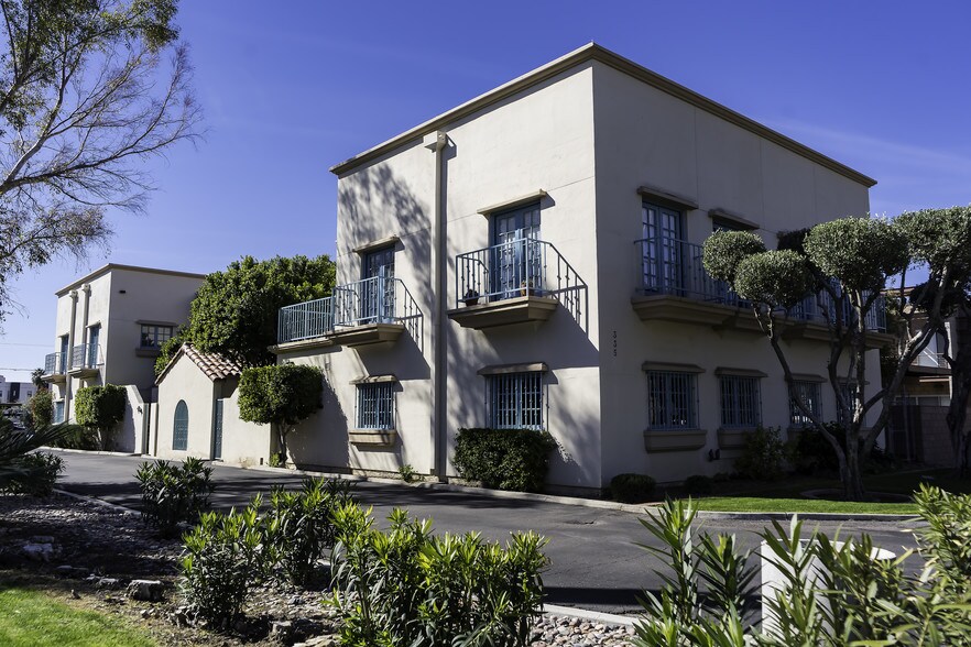 335 E Palm Ln, Phoenix, AZ à vendre - Photo du bâtiment - Image 3 de 29