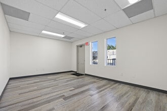 7950-7966 NW 14th St, Miami, FL for lease Interior Photo- Image 1 of 14
