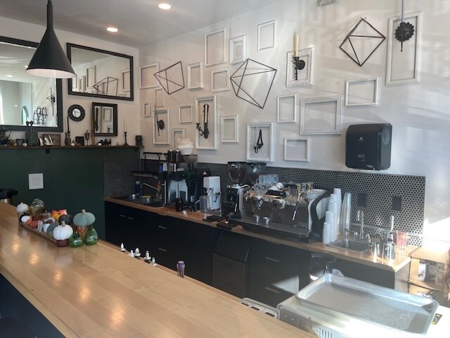 Plus de détails pour 96 Weaverville Rd, Woodfin, NC - Commerce de détail à louer