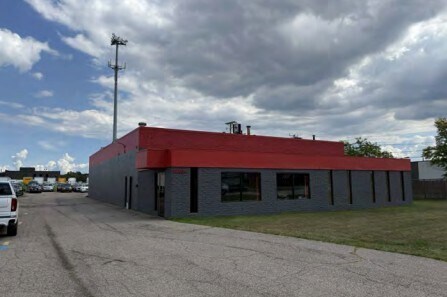 32604 Dequindre Rd, Warren, MI à vendre - Photo du bâtiment - Image 2 de 8
